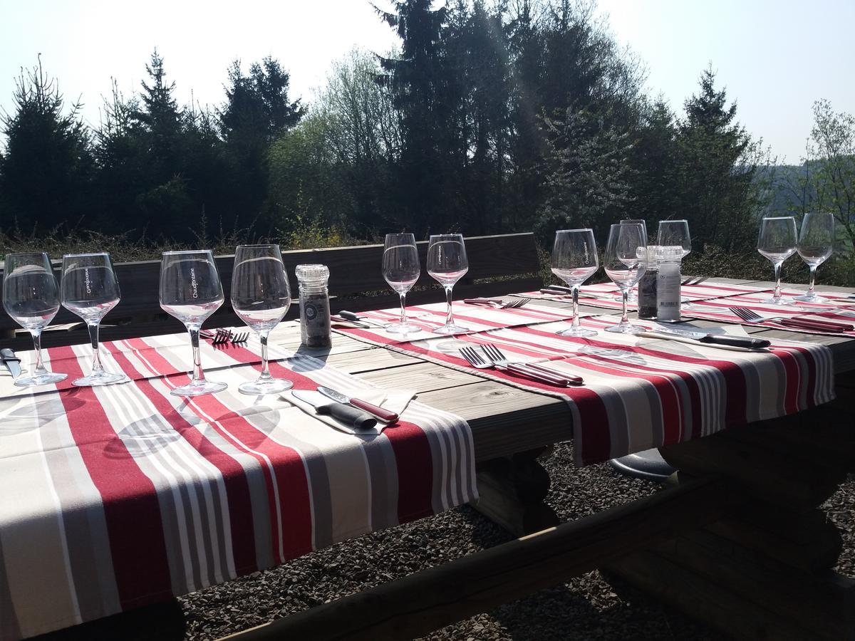 Auberge "La Fourchette Paysanne" Dochamps Exterior foto